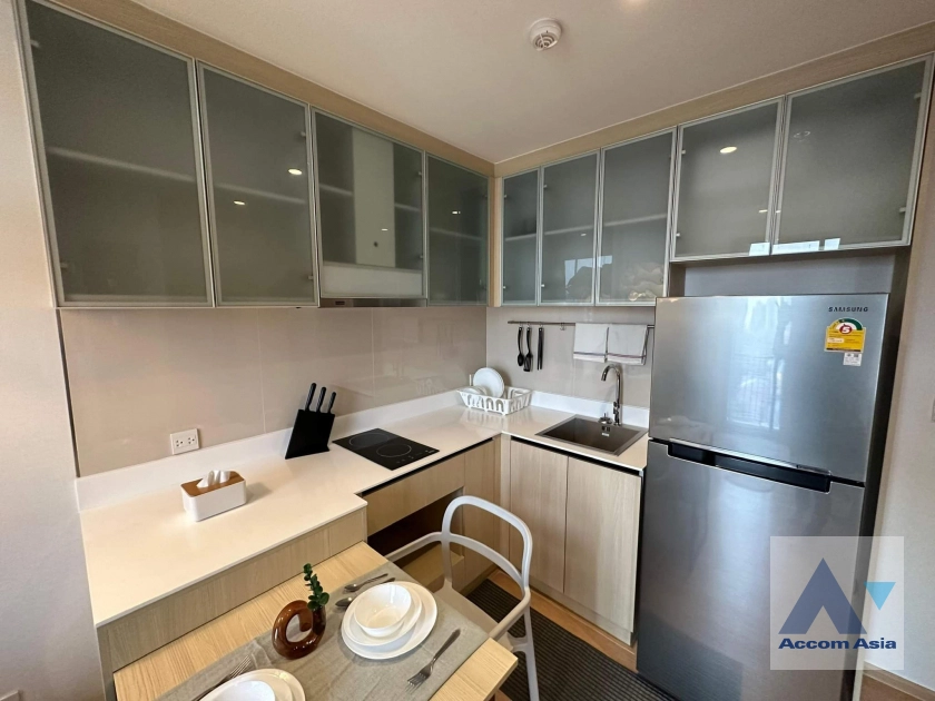 Fully Furnished, Pet friendly |  1 Bedroom  Condominium For Sale in Sukhumvit, Bangkok  near BTS Ekkamai (AA42285)