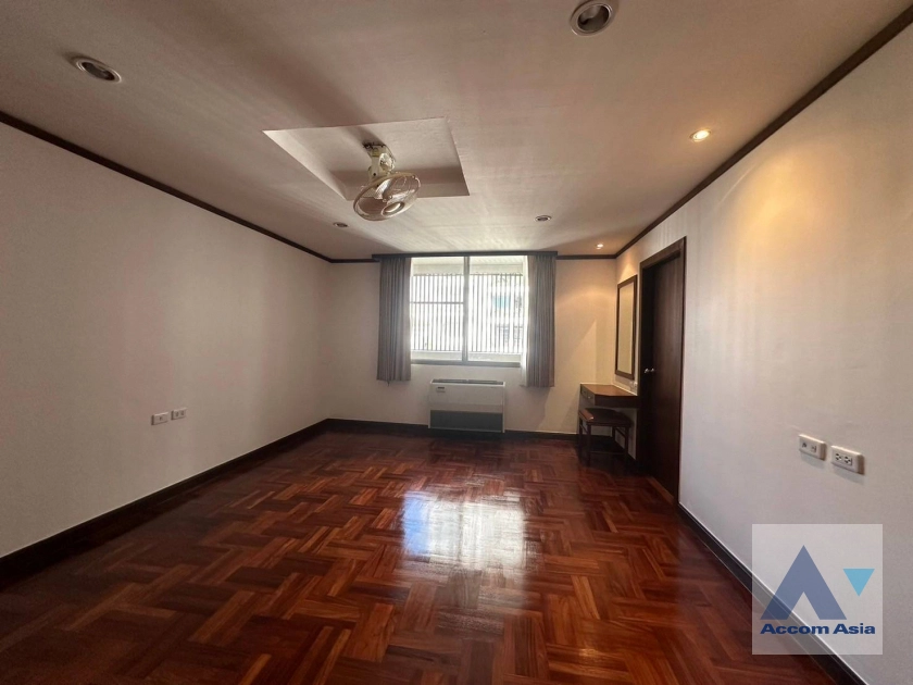 8  3 br Apartment For Rent in Sukhumvit ,Bangkok BTS Phrom Phong at Family Size Desirable AA42286