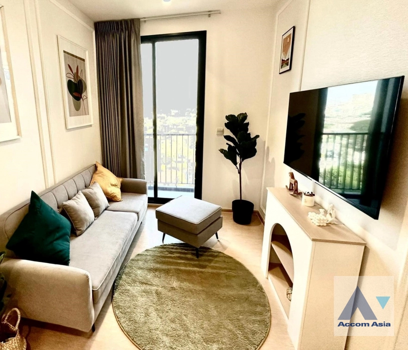 Fully Furnished, Pet friendly |  2 Bedrooms  Condominium For Sale in Sukhumvit, Bangkok  near BTS Ekkamai (AA42289)