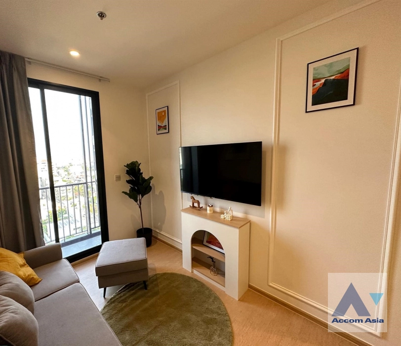 Fully Furnished, Pet friendly |  2 Bedrooms  Condominium For Sale in Sukhumvit, Bangkok  near BTS Ekkamai (AA42289)