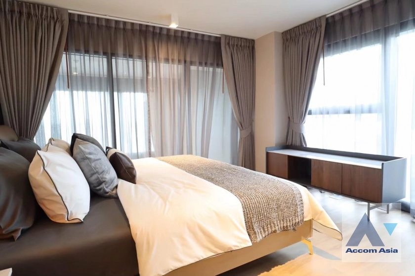 6  2 br Condominium For Rent in Silom ,Bangkok BTS Surasak at The Lofts Silom AA42293