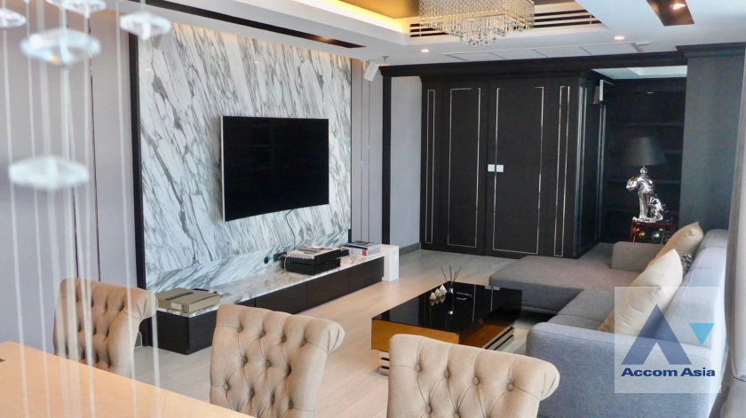 Fully Furnished |  3 Bedrooms  Condominium For Rent & Sale in Sukhumvit, Bangkok  near BTS Phrom Phong (AA42296)