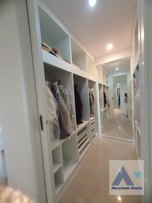 18  3 br Condominium For Sale in Sukhumvit ,Bangkok BTS Phrom Phong at Supalai Place   AA42305