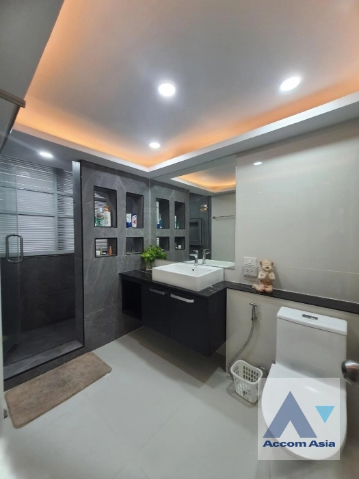 20  3 br Condominium For Sale in Sukhumvit ,Bangkok BTS Phrom Phong at Supalai Place   AA42305