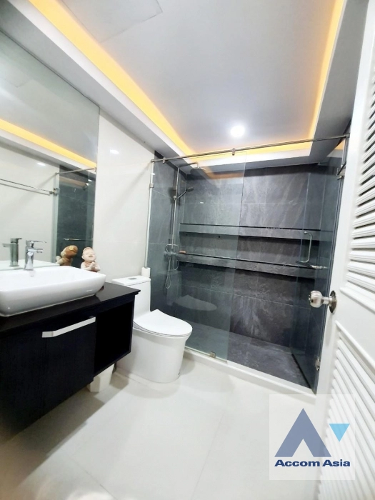 23  3 br Condominium For Sale in Sukhumvit ,Bangkok BTS Phrom Phong at Supalai Place   AA42305