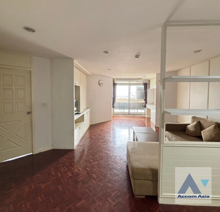 Fully Furnished |  3 Bedrooms  Condominium For Rent in Sukhumvit, Bangkok  near BTS Ekkamai (AA42306)