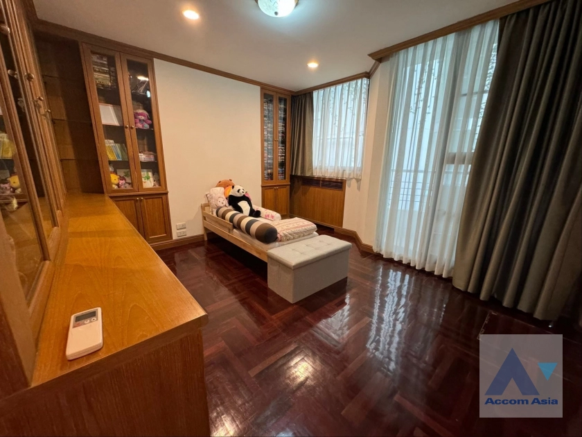 10  3 br Condominium For Sale in Sukhumvit ,Bangkok BTS Phrom Phong at Supalai Place   AA42307