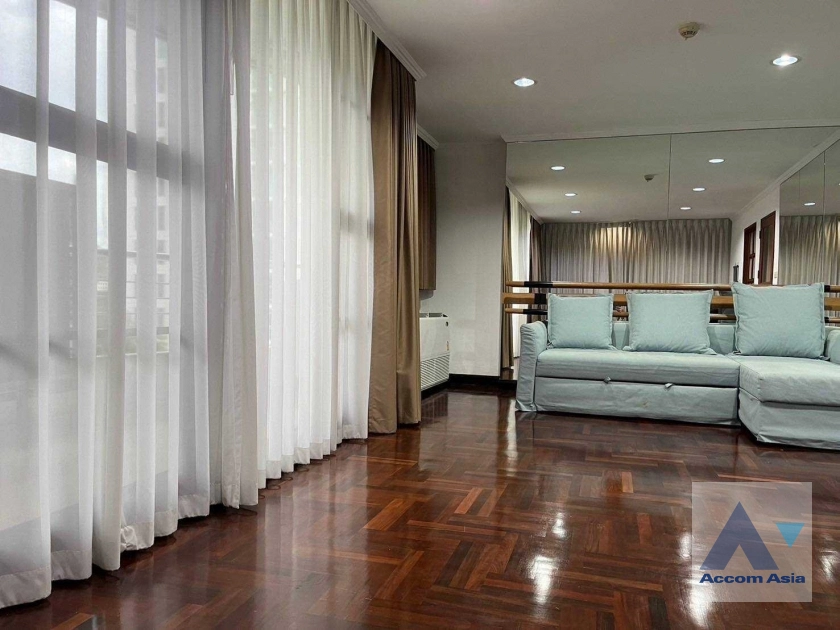 Duplex Condo |  3 Bedrooms  Condominium For Sale in Sukhumvit, Bangkok  near BTS Phrom Phong (AA42307)