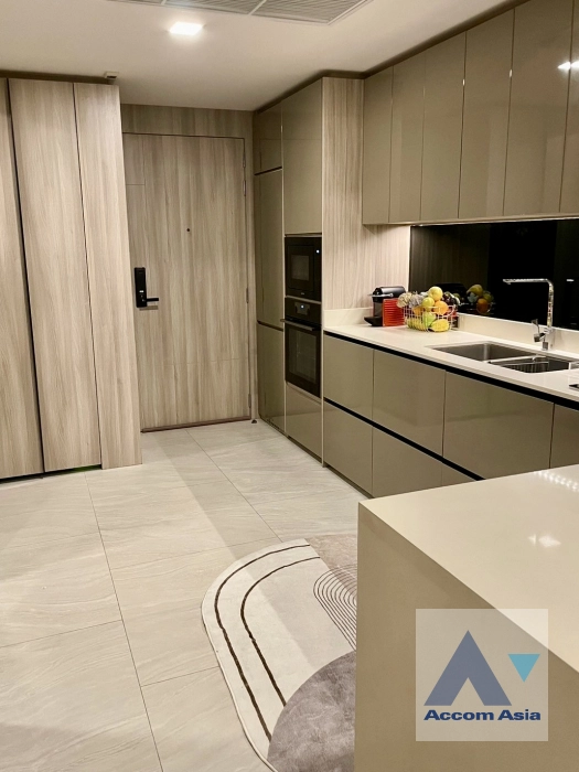  2 Bedrooms  Condominium For Rent in Sukhumvit, Bangkok  near BTS Asok - MRT Sukhumvit (AA42309)