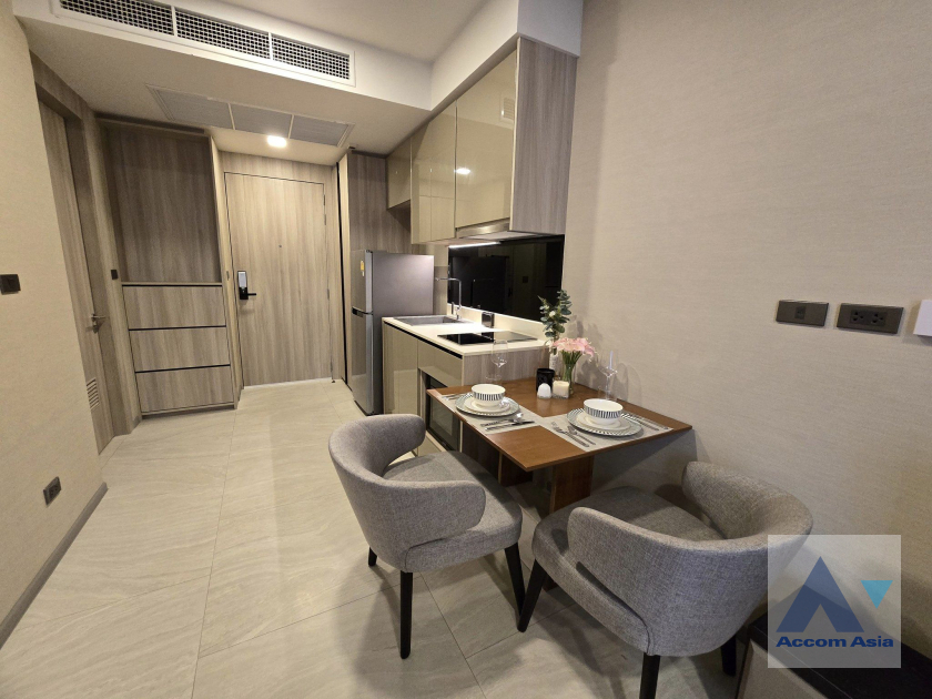 Fully Furnished |  1 Bedroom  Condominium For Rent & Sale in Sukhumvit, Bangkok  near BTS Asok (AA42316)