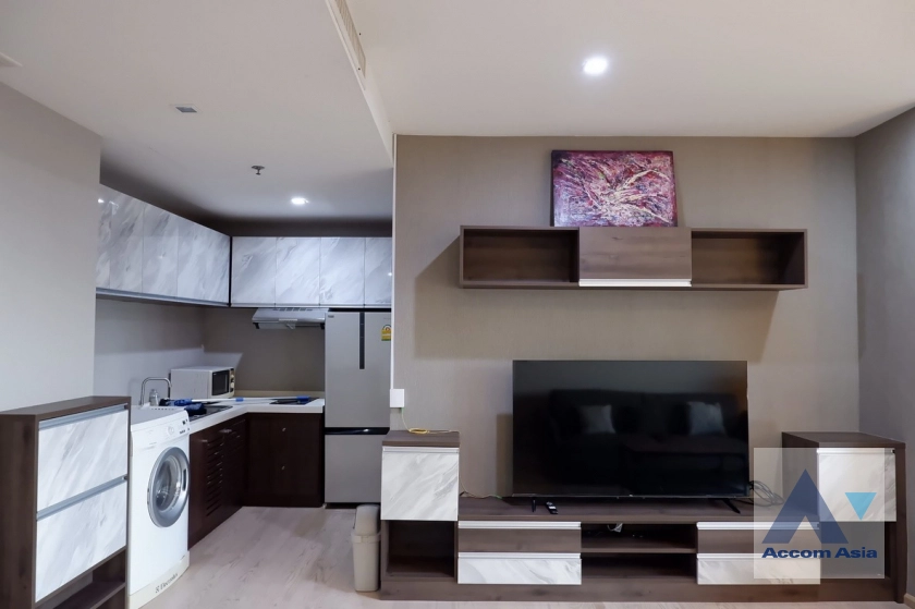  1 Bedroom  Condominium For Rent in Sukhumvit, Bangkok  near BTS Thong Lo (AA42332)