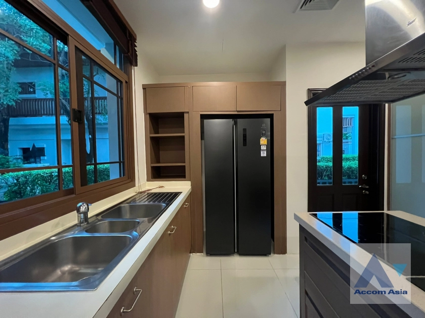 6  4 br House For Rent in Sathorn ,Bangkok BRT Thanon Chan - BTS Saint Louis at Exclusive Resort Style Home  AA42343