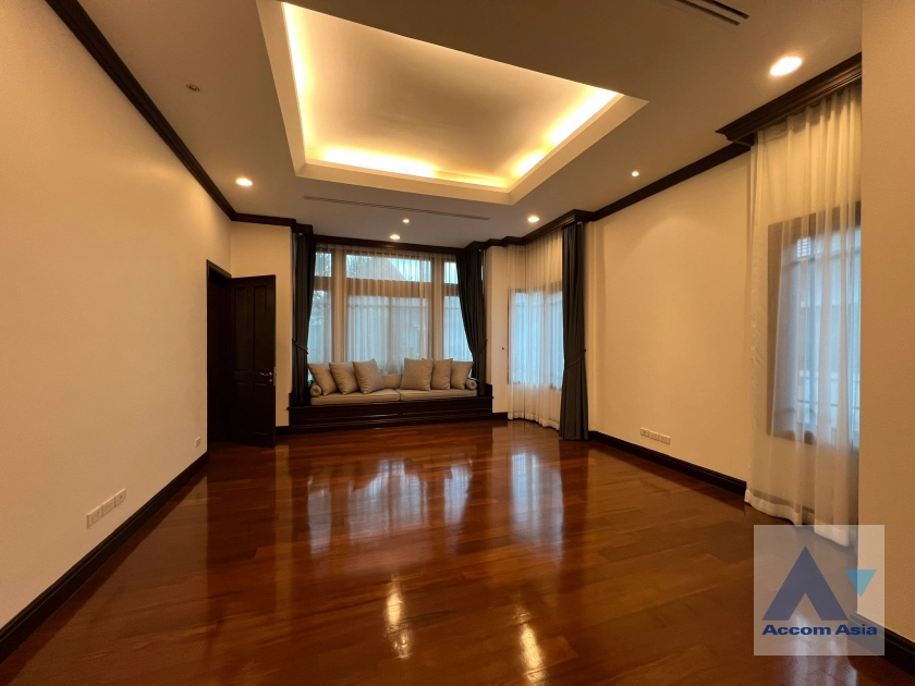 8  4 br House For Rent in Sathorn ,Bangkok BRT Thanon Chan - BTS Saint Louis at Exclusive Resort Style Home  AA42343