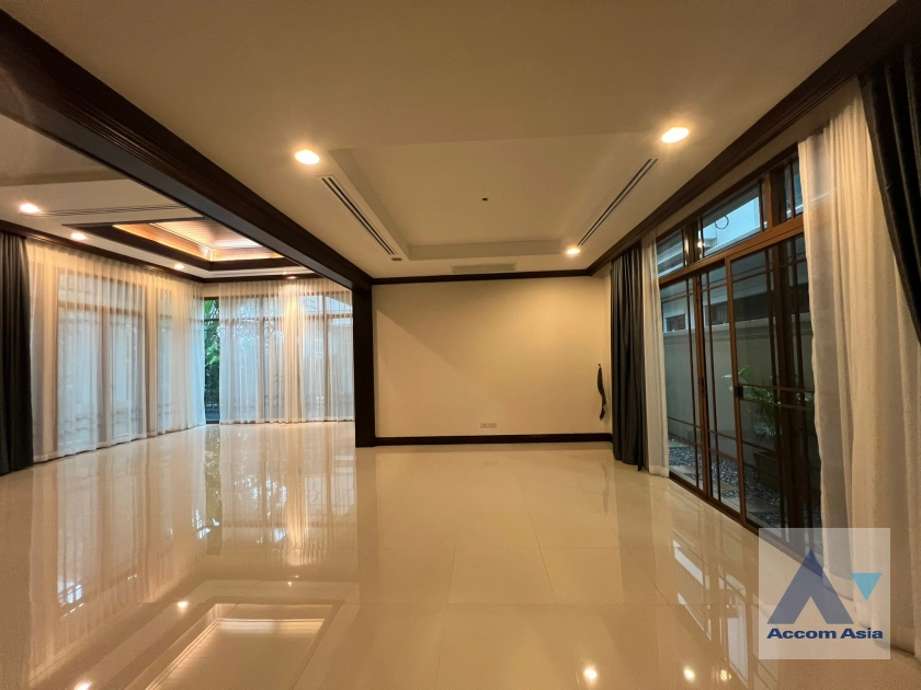 12  4 br House For Rent in Sathorn ,Bangkok BRT Thanon Chan - BTS Saint Louis at Exclusive Resort Style Home  AA42343