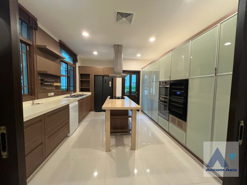 7  4 br House For Rent in Sathorn ,Bangkok BRT Thanon Chan - BTS Saint Louis at Exclusive Resort Style Home  AA42343