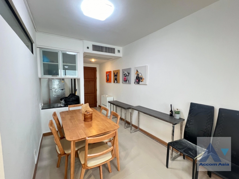 Newly renovated |  2 Bedrooms  Condominium For Rent in Sukhumvit, Bangkok  near MRT Phetchaburi (AA42347)