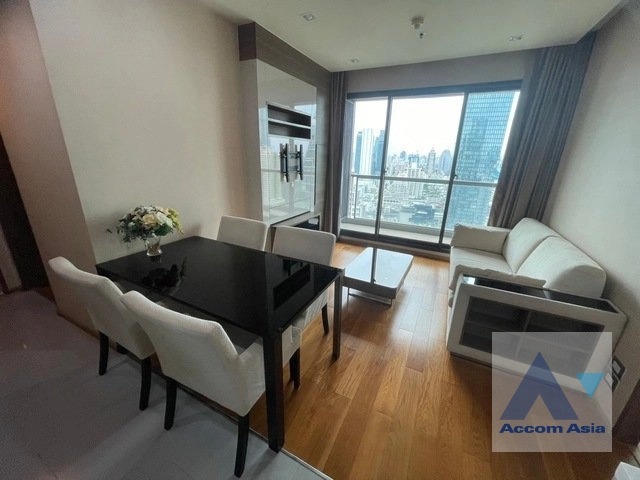  2 Bedrooms  Condominium For Rent & Sale in Silom, Bangkok  near BTS Chong Nonsi (AA42380)