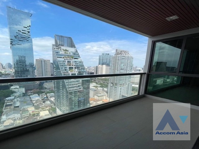  2 Bedrooms  Condominium For Rent & Sale in Silom, Bangkok  near BTS Chong Nonsi (AA42380)