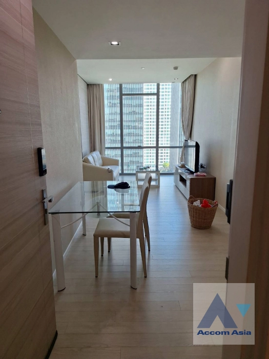  1 Bedroom  Condominium For Rent in Sukhumvit, Bangkok  near BTS Asok (AA42383)