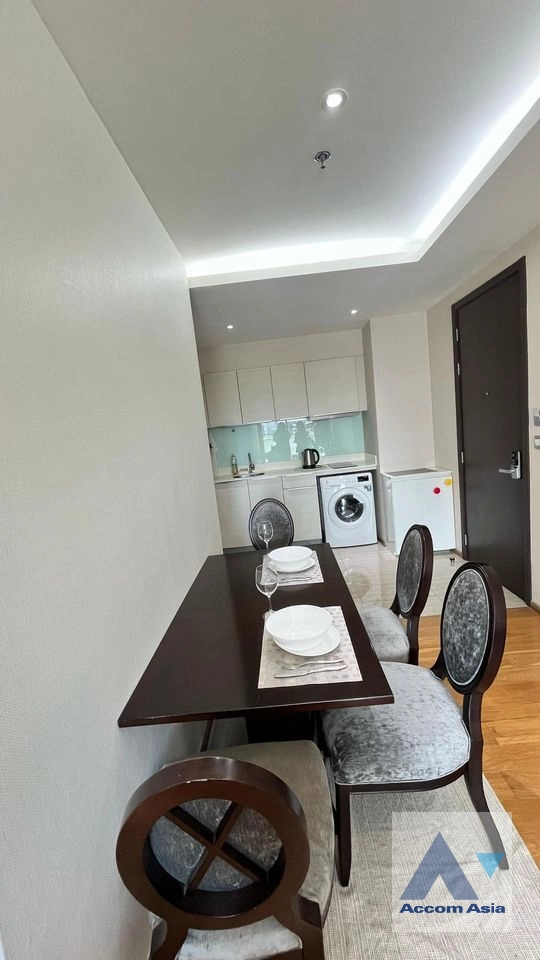  2 Bedrooms  Condominium For Rent in Sukhumvit, Bangkok  near BTS Thong Lo (AA42384)