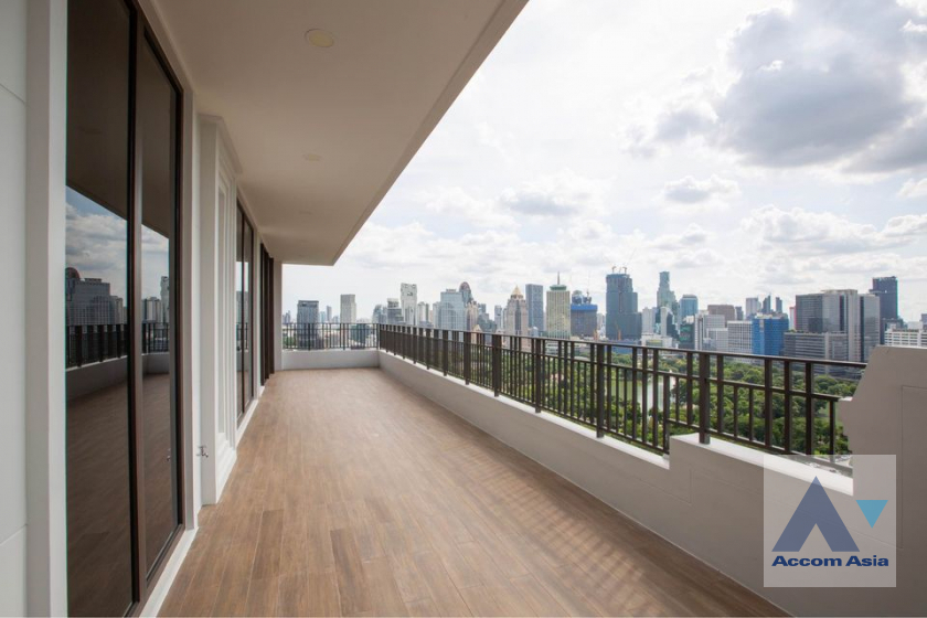 Big Balcony, Penthouse, Pet friendly |  3 Bedrooms  Condominium For Rent in Ploenchit, Bangkok  near BTS Ploenchit (AA42385)