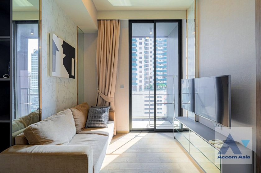  1 Bedroom  Condominium For Sale in Sukhumvit, Bangkok  near BTS Asok - MRT Sukhumvit (AA42386)