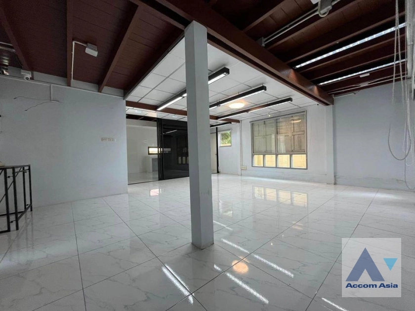 5  2 br House For Rent in Phaholyothin ,Bangkok BTS Ari AA42422