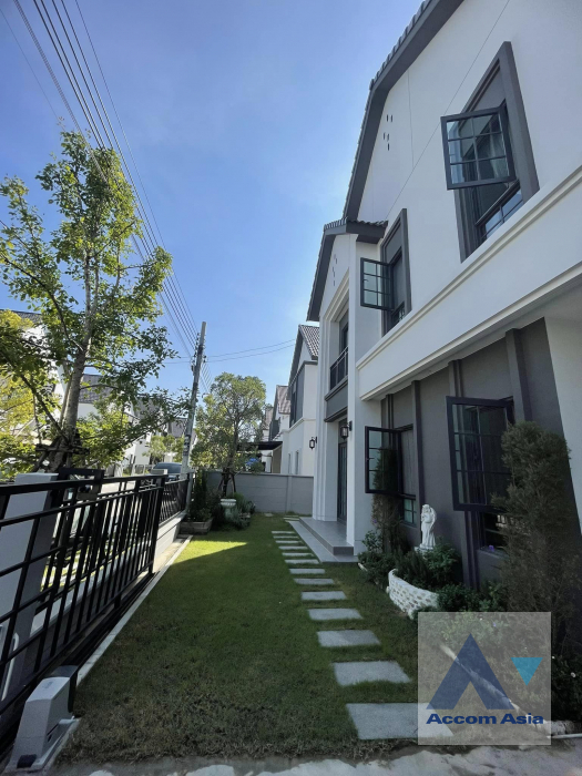  1  4 br House For Rent in Samutprakan ,Samutprakan  at Centro Bangna AA42423