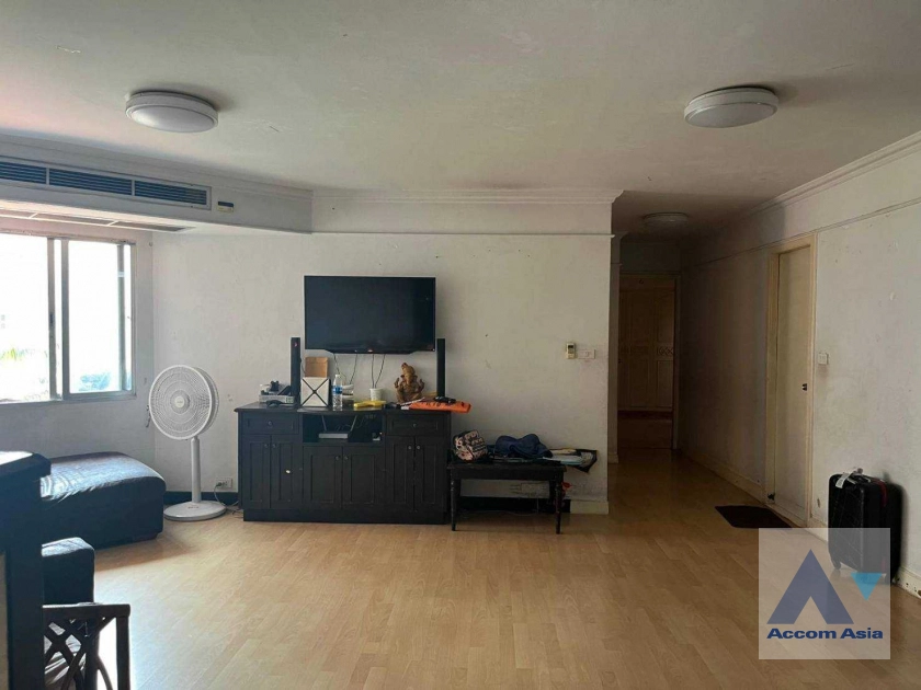  2 Bedrooms  Condominium For Sale in Sathorn, Bangkok  near BTS Chong Nonsi - BRT Nararam 3 (AA42436)