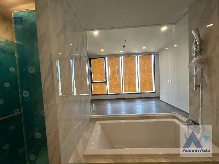 10  3 br Condominium For Rent in Sukhumvit ,Bangkok MRT Khlong Toei at COCO Parc AA42440