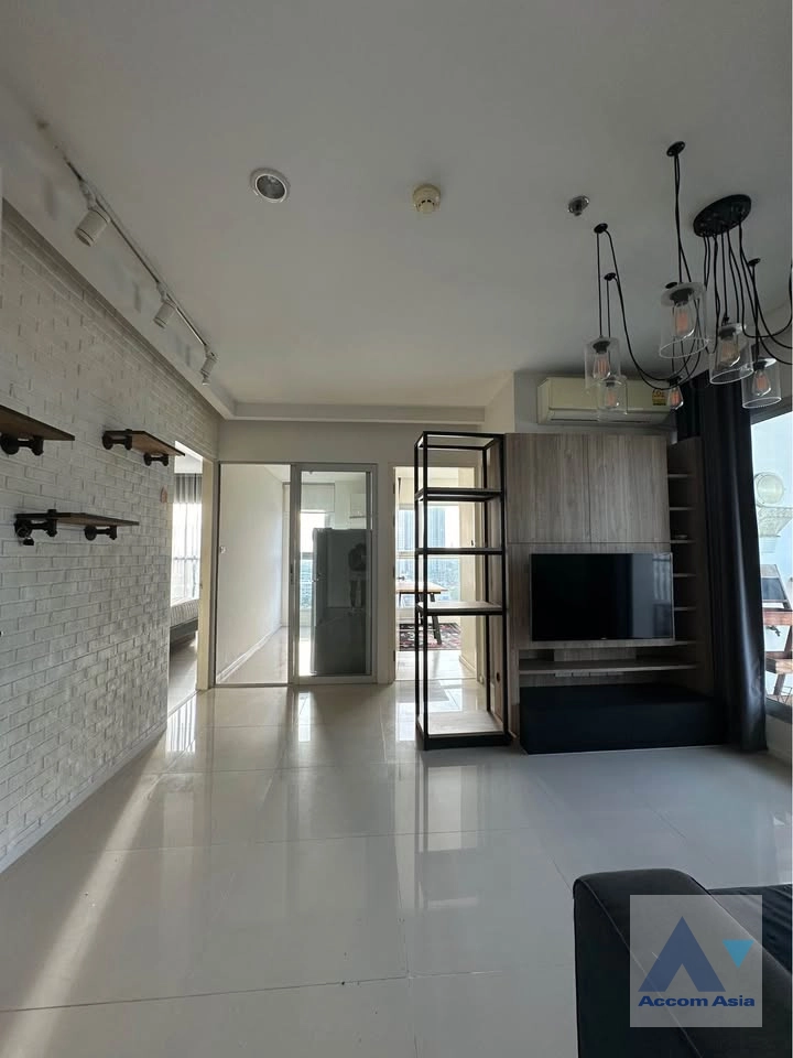  2 Bedrooms  Condominium For Sale in Sukhumvit, Bangkok  near BTS Phra khanong (AA42448)