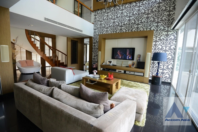  1  5 br House For Sale in Ratchadaphisek ,Bangkok  at Private Nirvana Ladprao AA42457