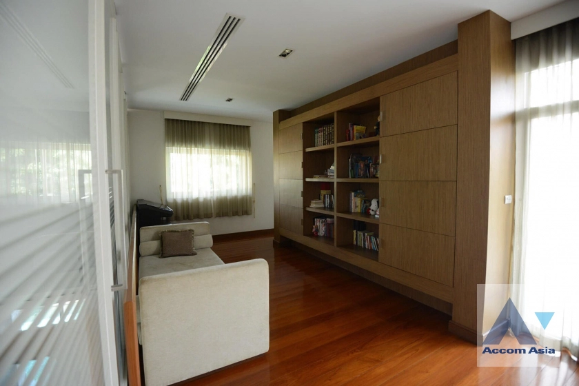 13  5 br House For Sale in Ratchadaphisek ,Bangkok  at Private Nirvana Ladprao AA42457