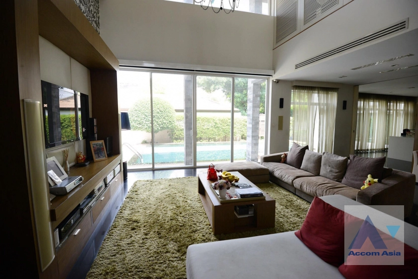  1  5 br House For Sale in Ratchadaphisek ,Bangkok  at Private Nirvana Ladprao AA42457