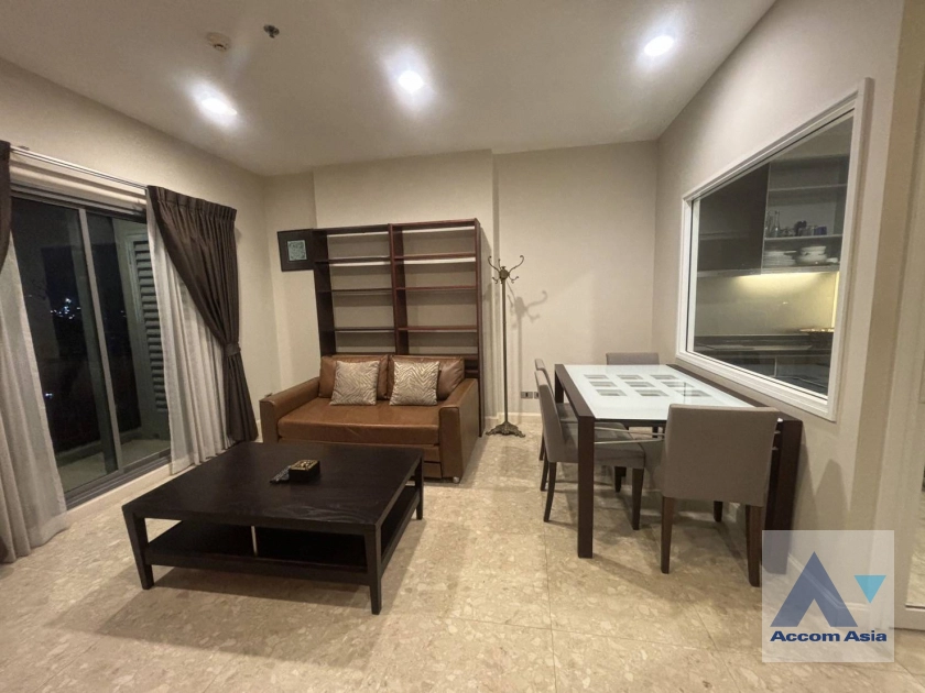  1 Bedroom  Condominium For Rent in Sukhumvit, Bangkok  near BTS Thong Lo (AA42462)