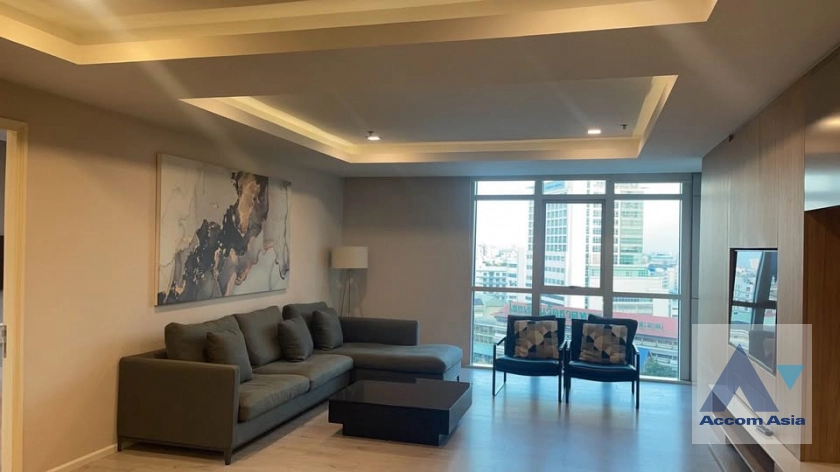  2 Bedrooms  Condominium For Rent in Sukhumvit, Bangkok  near BTS Ekkamai (AA42463)