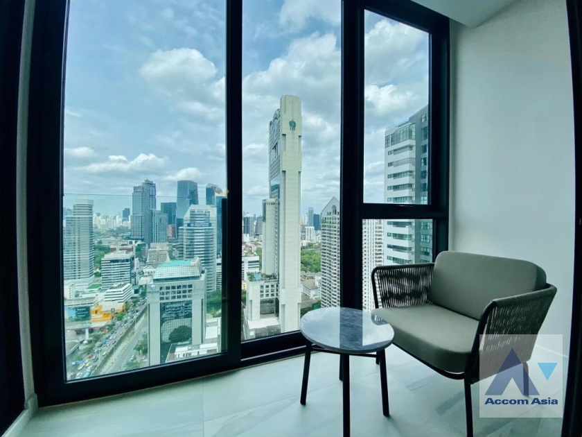  3 Bedrooms  Condominium For Rent in Sathorn, Bangkok  near BTS Chong Nonsi - MRT Lumphini (AA42467)