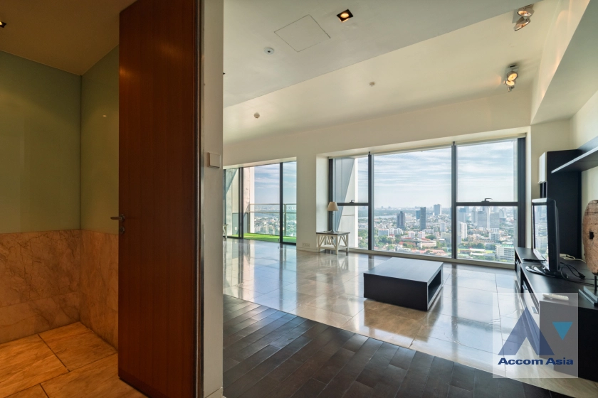  3 Bedrooms  Condominium For Sale in Sathorn, Bangkok  near BTS Chong Nonsi - MRT Lumphini (AA42472)