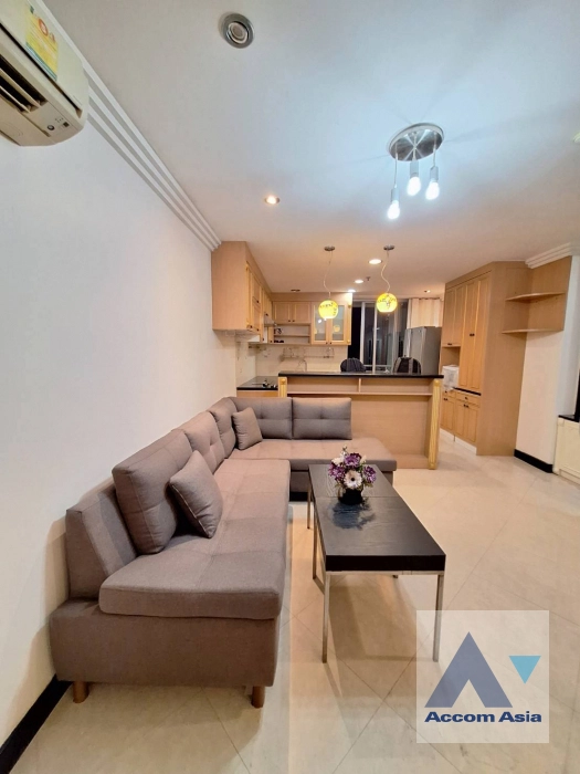  1 Bedroom  Condominium For Rent in Sukhumvit, Bangkok  near BTS Asok - MRT Sukhumvit (AA42492)