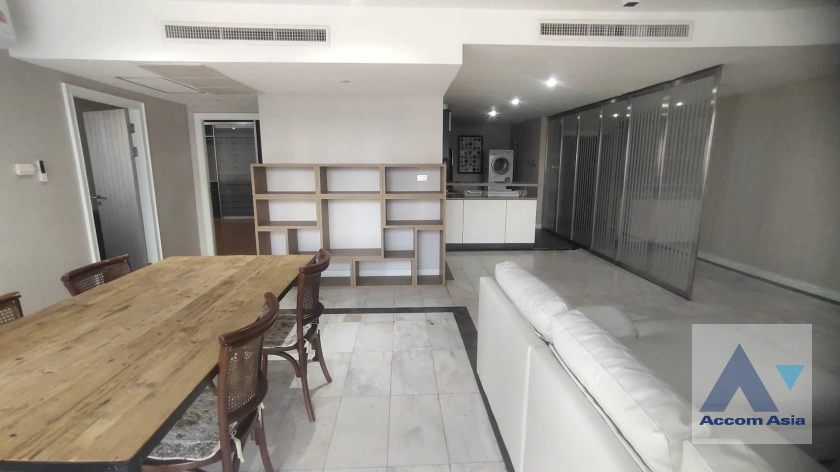  2 Bedrooms  Condominium For Rent in Sukhumvit, Bangkok  near BTS Thong Lo (AA42493)