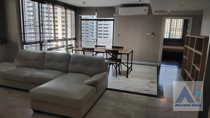  2 Bedrooms  Condominium For Rent in Sukhumvit, Bangkok  near BTS Thong Lo (AA42493)