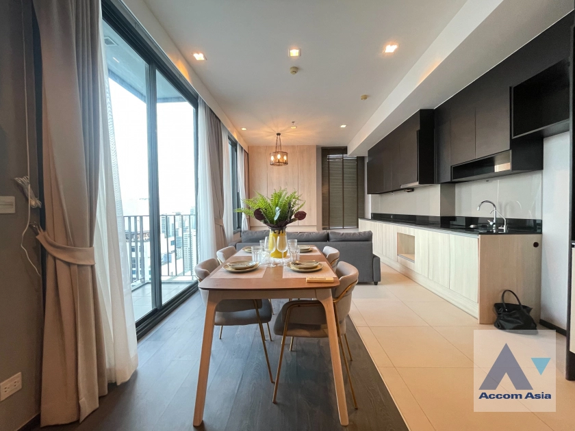  2 Bedrooms  Condominium For Rent in Sukhumvit, Bangkok  near BTS Asok - MRT Sukhumvit (AA42499)