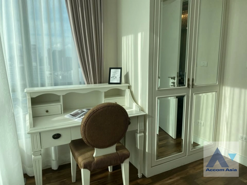 10  2 br Condominium For Sale in Sukhumvit ,Bangkok BTS Punnawithi at The Room Sukhumvit 62 AA42501