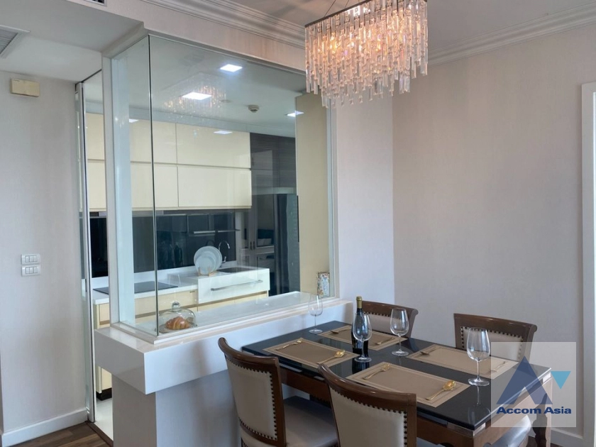  2 Bedrooms  Condominium For Sale in Sukhumvit, Bangkok  near BTS Punnawithi (AA42501)