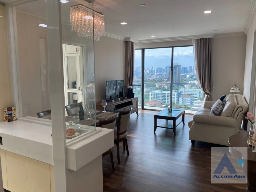  2 Bedrooms  Condominium For Sale in Sukhumvit, Bangkok  near BTS Punnawithi (AA42501)