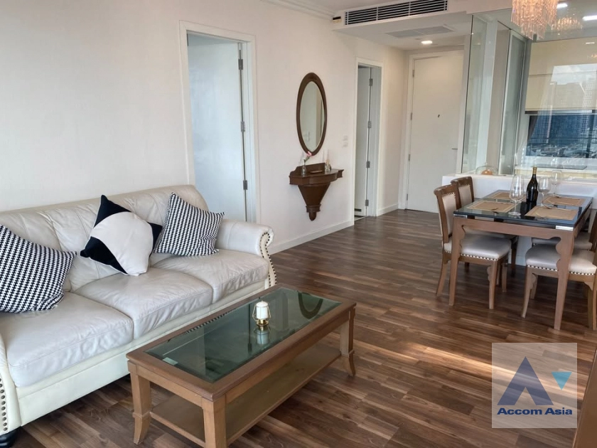  2 Bedrooms  Condominium For Sale in Sukhumvit, Bangkok  near BTS Punnawithi (AA42501)