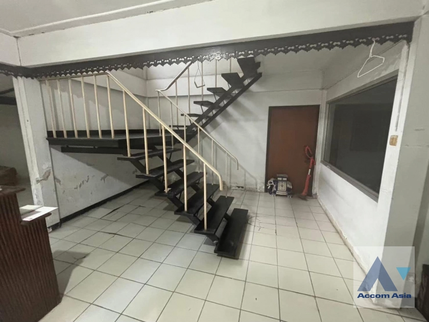  1  3 br House For Rent in Sukhumvit ,Bangkok BTS Ekkamai AA42507