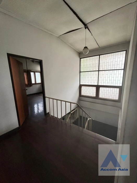 5  3 br House For Rent in Sukhumvit ,Bangkok BTS Ekkamai AA42507