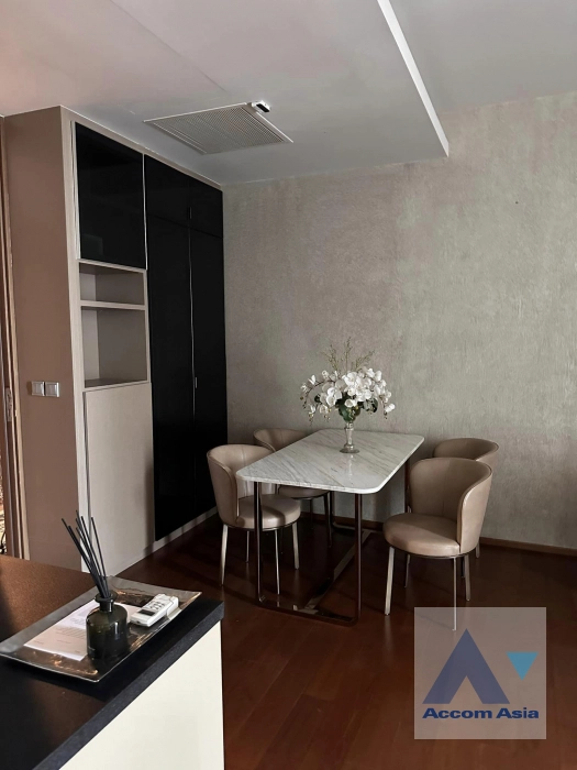  2 Bedrooms  Condominium For Rent in Sukhumvit, Bangkok  near BTS Thong Lo (AA42509)