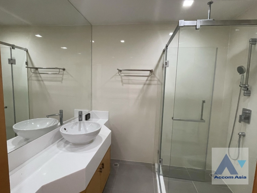 16  3 br Apartment For Rent in Sukhumvit ,Bangkok BTS Phrom Phong at High-quality facility AA42525